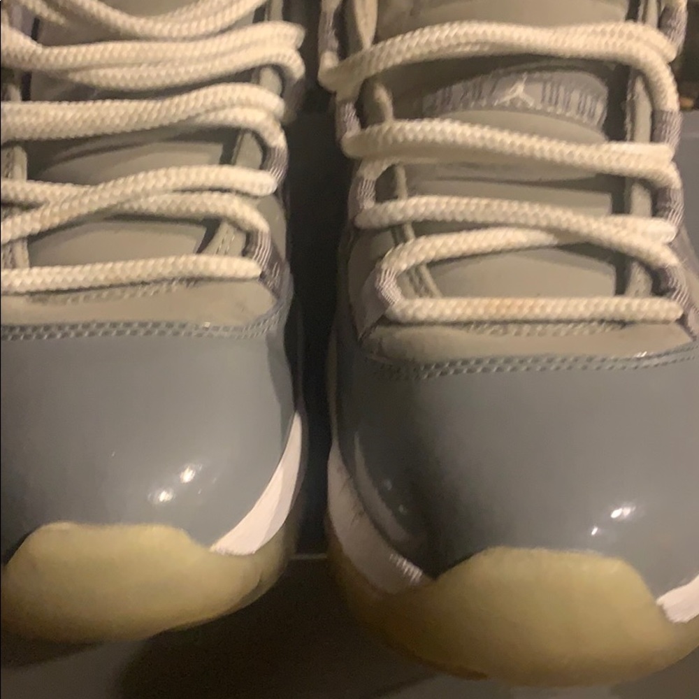 Michael Jordan gray classics size 9